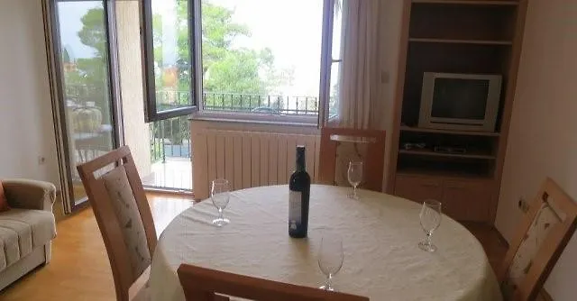 Apartmani Slavica Malinska 0*,  Horvátország